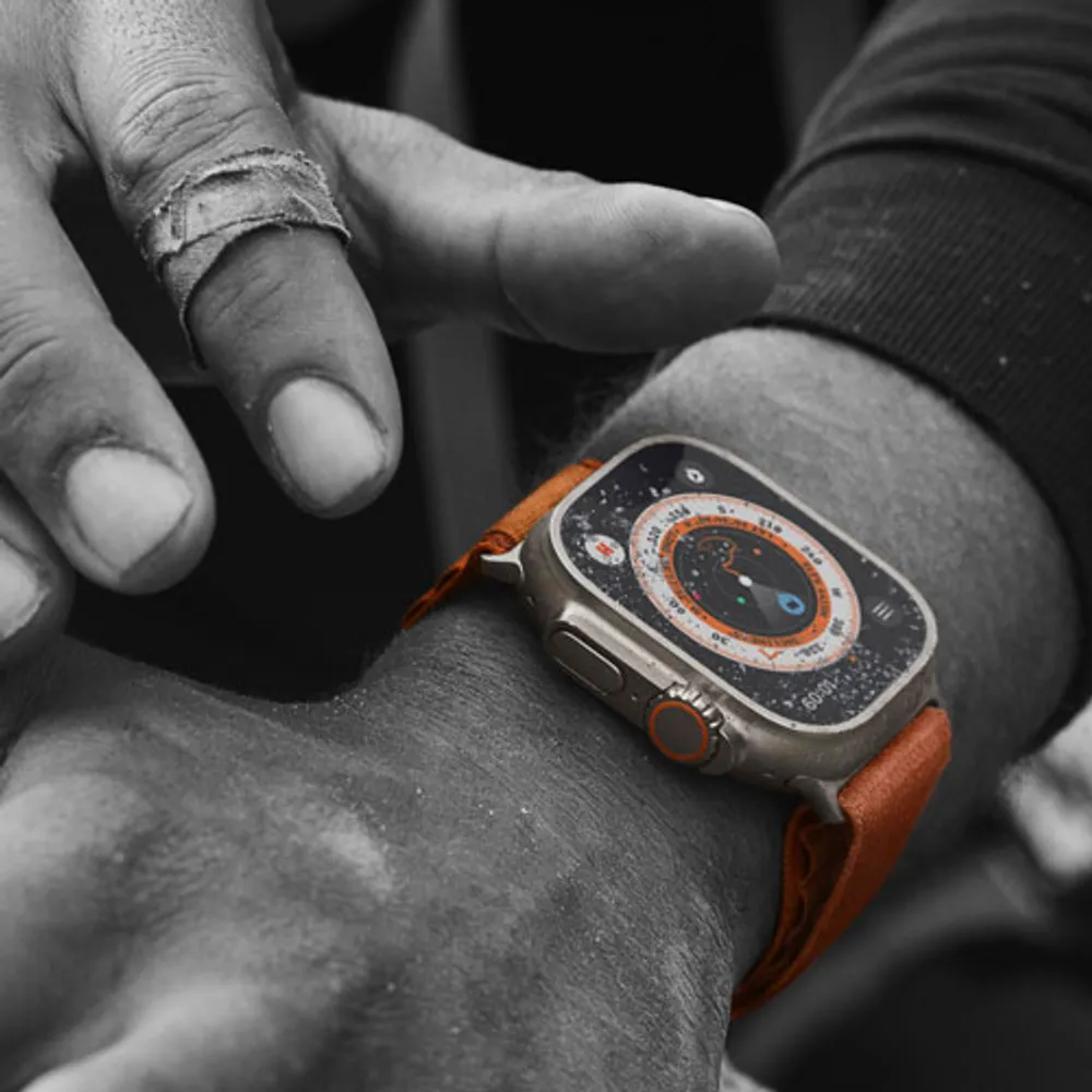 Apple Watch Ultra (GPS + Cellular) avec boîtier de 49 mm en titane et bracelet alpin vert de TELUS - Grand - Financement mensuel
