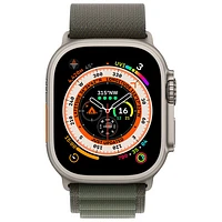 Apple Watch Ultra (GPS + Cellular) avec boîtier de 49 mm en titane et bracelet alpin vert de TELUS - Petit - Financement mensuel