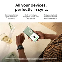 Montre Pixel Watch de Google (GPS + LTE) TELUS avec boîtier de 40 mm en acier inoxydable argenté et bracelet sport anthracite - Financement mensuel