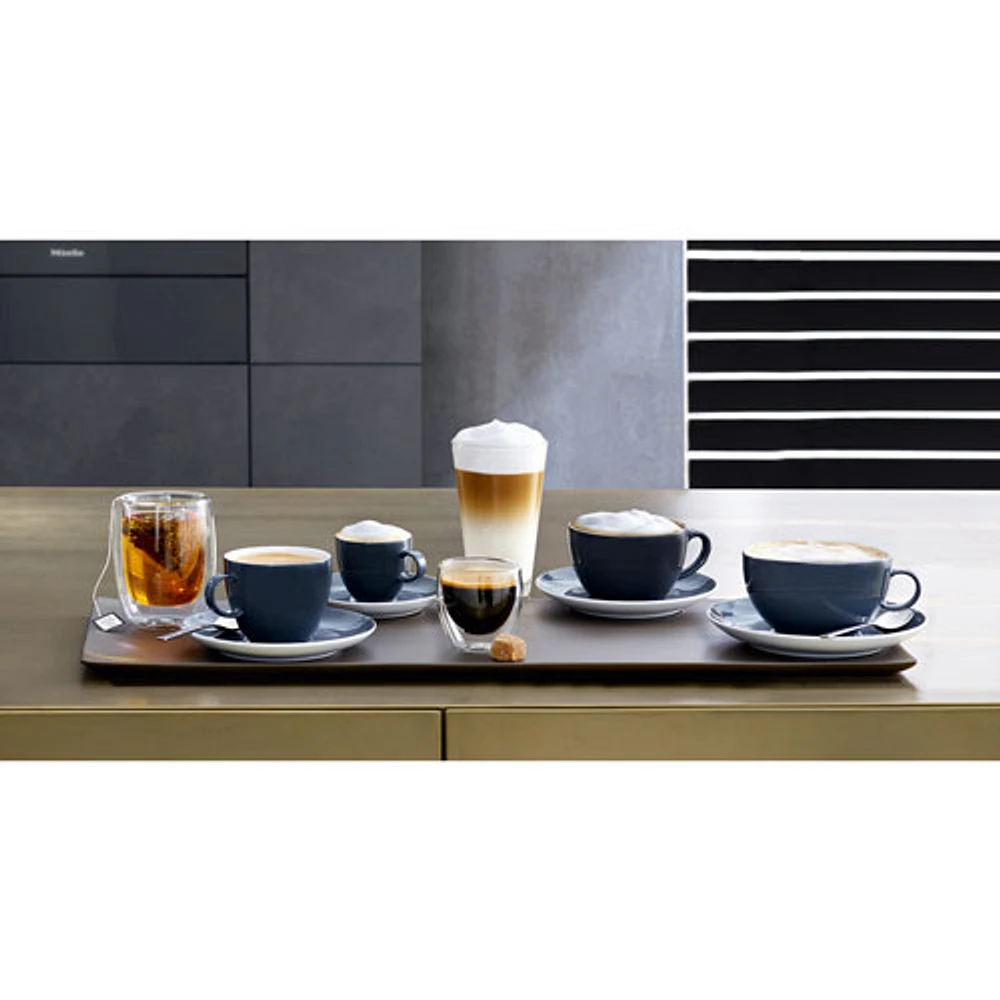 Machine à café et à expresso de comptoir CM 6160 Milk Perfection de Miele - Noir lustré
