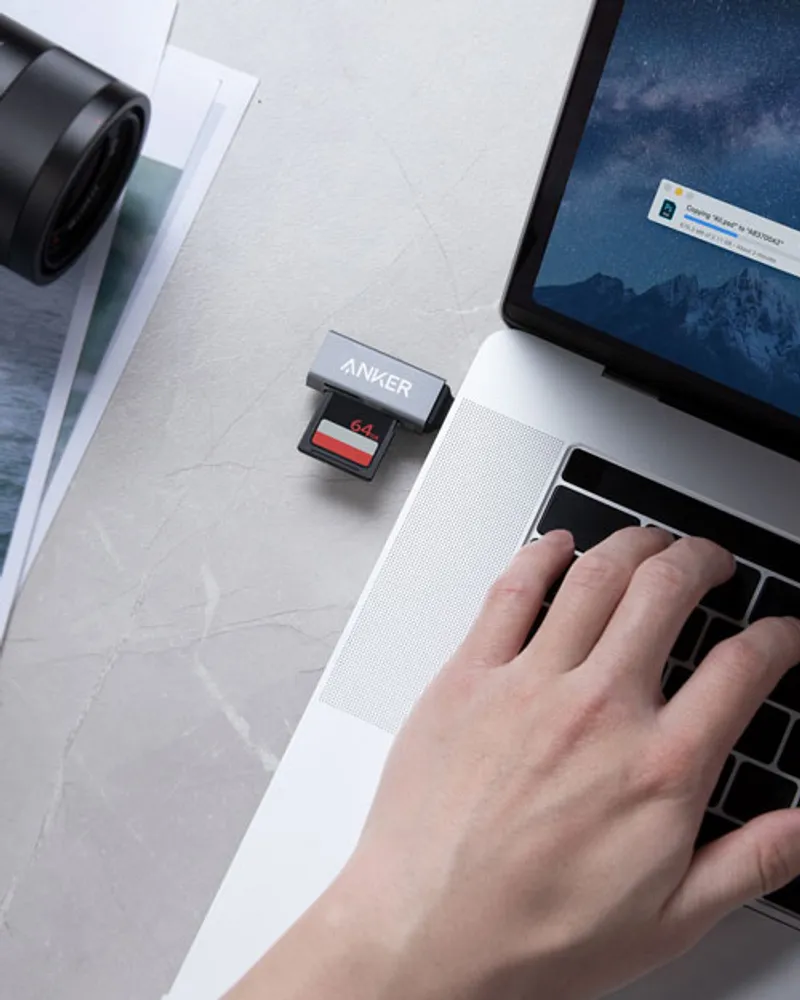 Lecteur de cartes 2-en-1 USB-C à SD/microSD d'Anker (A8370HA2-5)