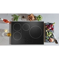 Cafe 30" 4-Element Induction Cooktop (CHP90301TBB) - Black