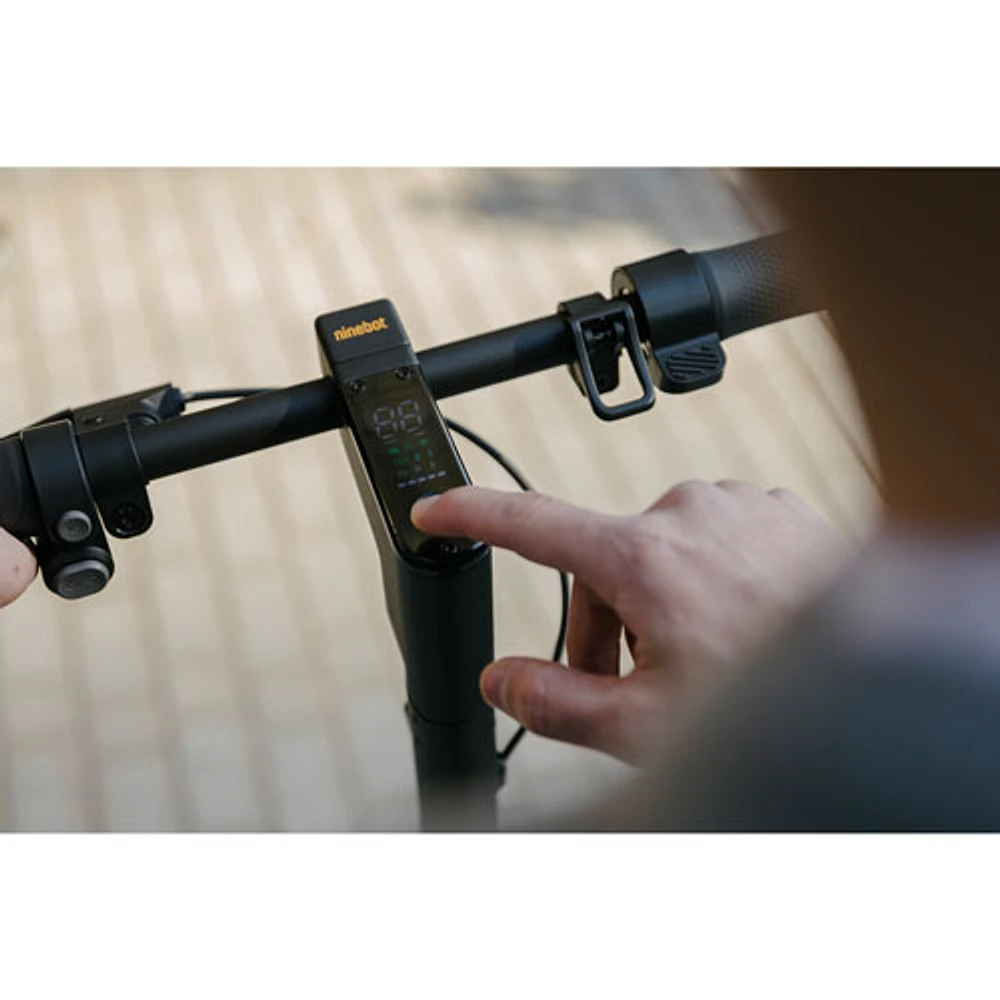 Trottinette électrique Ninebot KickScooter MAX G2 de Segway (moteur 900 W/autonomie 50 km/vitesse maximale 25 km/h) - Gris foncé