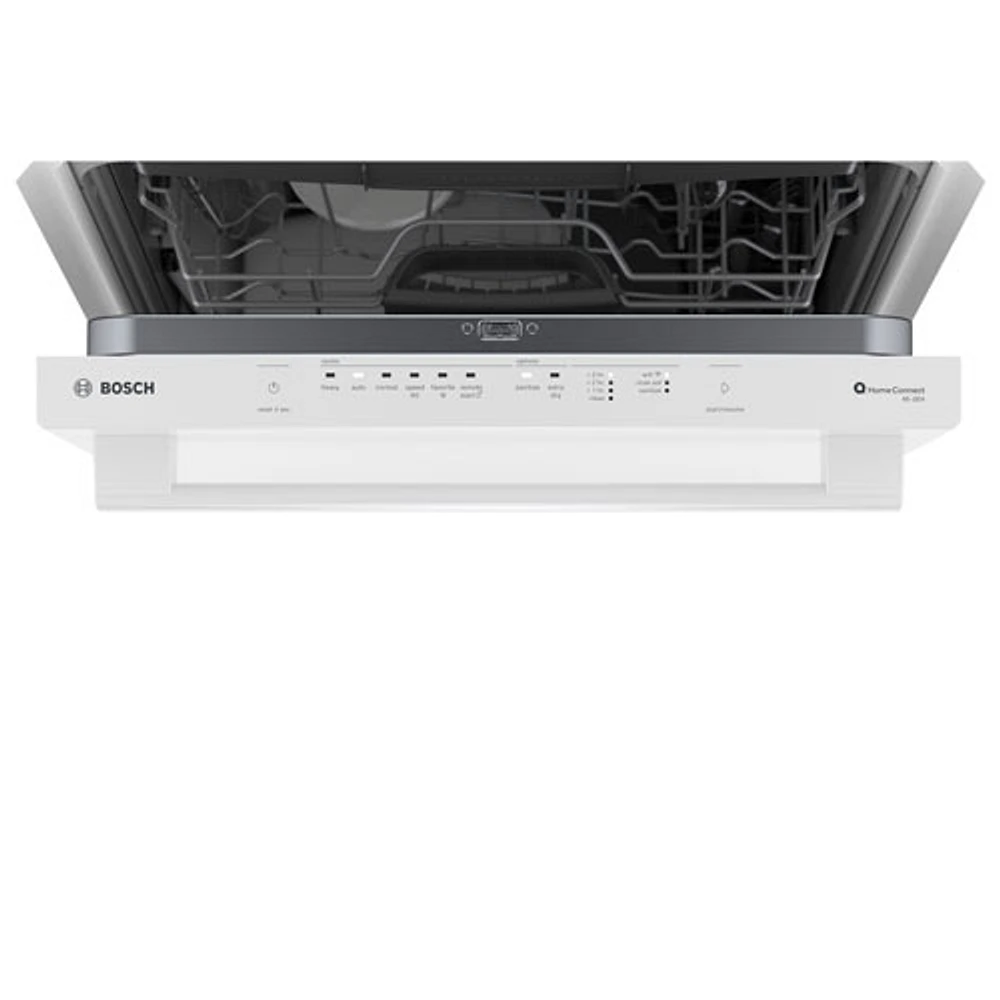 Lave-vaisselle encastrable 24 po 46 dB avec troisième panier de Bosch (SHX5AEM2N) - Blanc