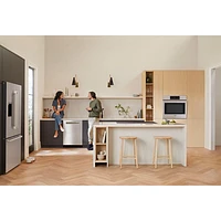 Bosch 24" 42dB Built-In Dishwasher with Third Rack (SHP78CM5N) - Stainless Steel