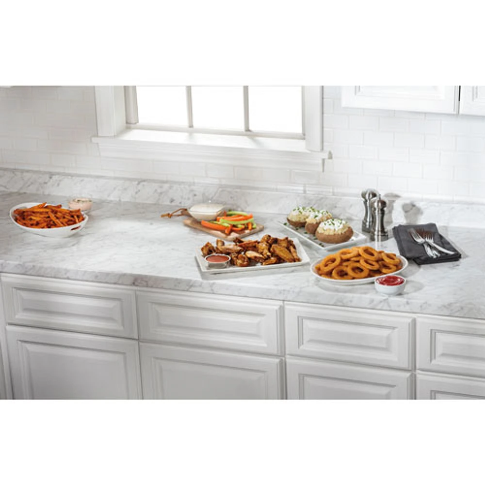 Hamilton Beach Sure-Crisp Air Fryer Toaster Oven - 0.7 Cu.Ft./19.8L - Stainless Steel