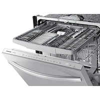 Lave-vaisselle encastrable 24 po 46 dB avec troisième panier de Samsung (DW80CG5451SRAA) - Inox