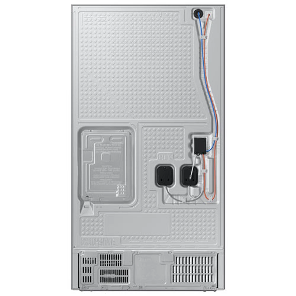 Réfrigérateur à deux portes à profondeur de comptoir de 25,5 pi³ et 36 po avec distributeur d'eau et de glaçons de Samsung (RF27CG5900SRAC) - Inox