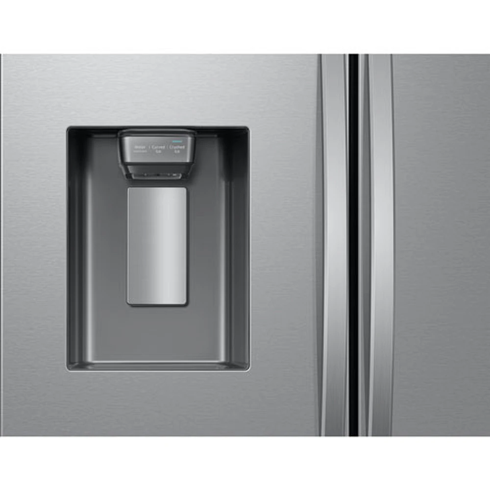 Réfrigérateur à deux portes à profondeur de comptoir de 25,5 pi³ et 36 po avec distributeur d'eau et de glaçons de Samsung (RF27CG5900SRAC) - Inox
