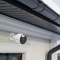 Système surveillance avec fil à enregistreur numérique 8 canaux 1 To à 4 caméras compactes HD intégrale de Swann - Noir