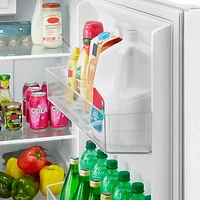 Insignia 28" 14.2 Cu. Ft. Top Freezer Refrigerator (NS-RTM14WH5-C) - White - Only at Best Buy