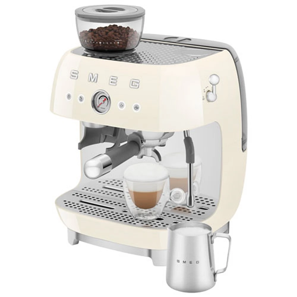 Machine à espresso manuelle de Smeg avec mousseur et moulin à caf