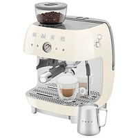 Machine à espresso manuelle de Smeg avec mousseur et moulin à caf