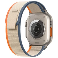 Apple Watch Ultra 2 (GPS + Cellular) avec boîtier de 49 mm en titane et bracelet Sentier orange/beige par Bell - Petit/Moyen - Financement mensuel