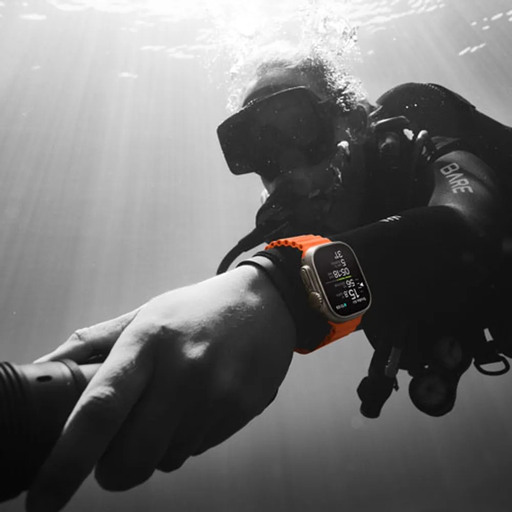Apple Watch Ultra 2 (GPS + Cellular) avec boîtier de 49 mm en titane et bracelet Océan bleu par TELUS - Financement mensuel
