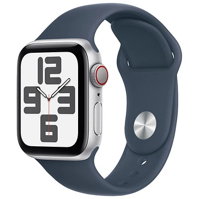 Apple Watch SE (GPS + Cellular) avec boîtier de mm en aluminium argenté et bracelet sport bleu tempête par TELUS - Petit/Moyen