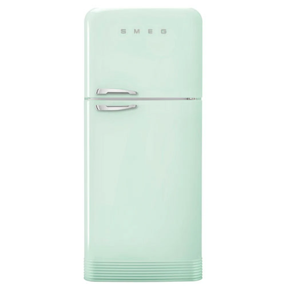 Réfrigérateur à congélateur supérieur 19,2 pi³ 32 po à distributeur de glaçons rétro de Smeg (FAB50URPG3) - Vert pastel