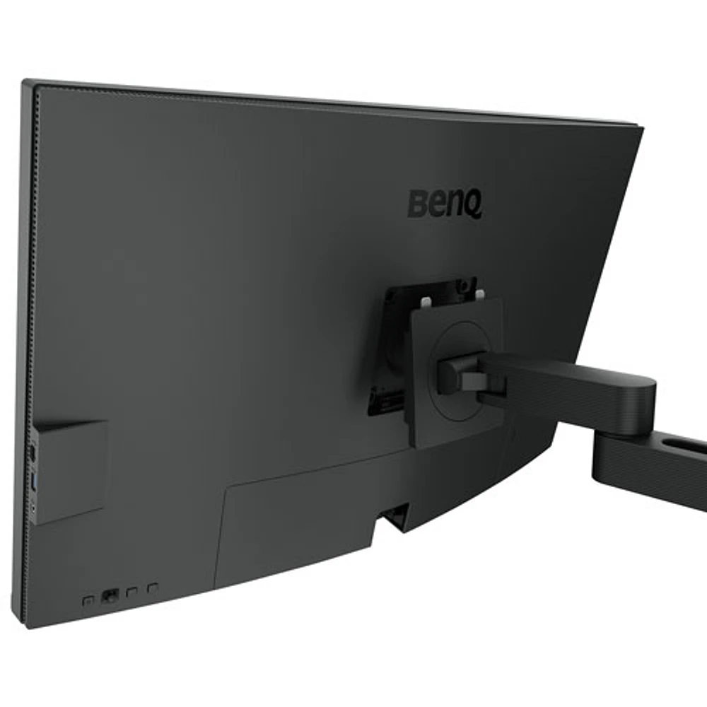 Moniteur ACL IPS Ultra HD 4K 60 Hz de 31,5 po DesignVue de BenQ avec temps de réponse de 5 ms gris à gris (PD3205UA) - Gris métallique