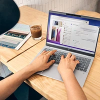 Portable de 14 po Pavilion Plus de HP (Core Ultra d'Intel avec Evo d'Intel/RAM Go/SSD 1 To