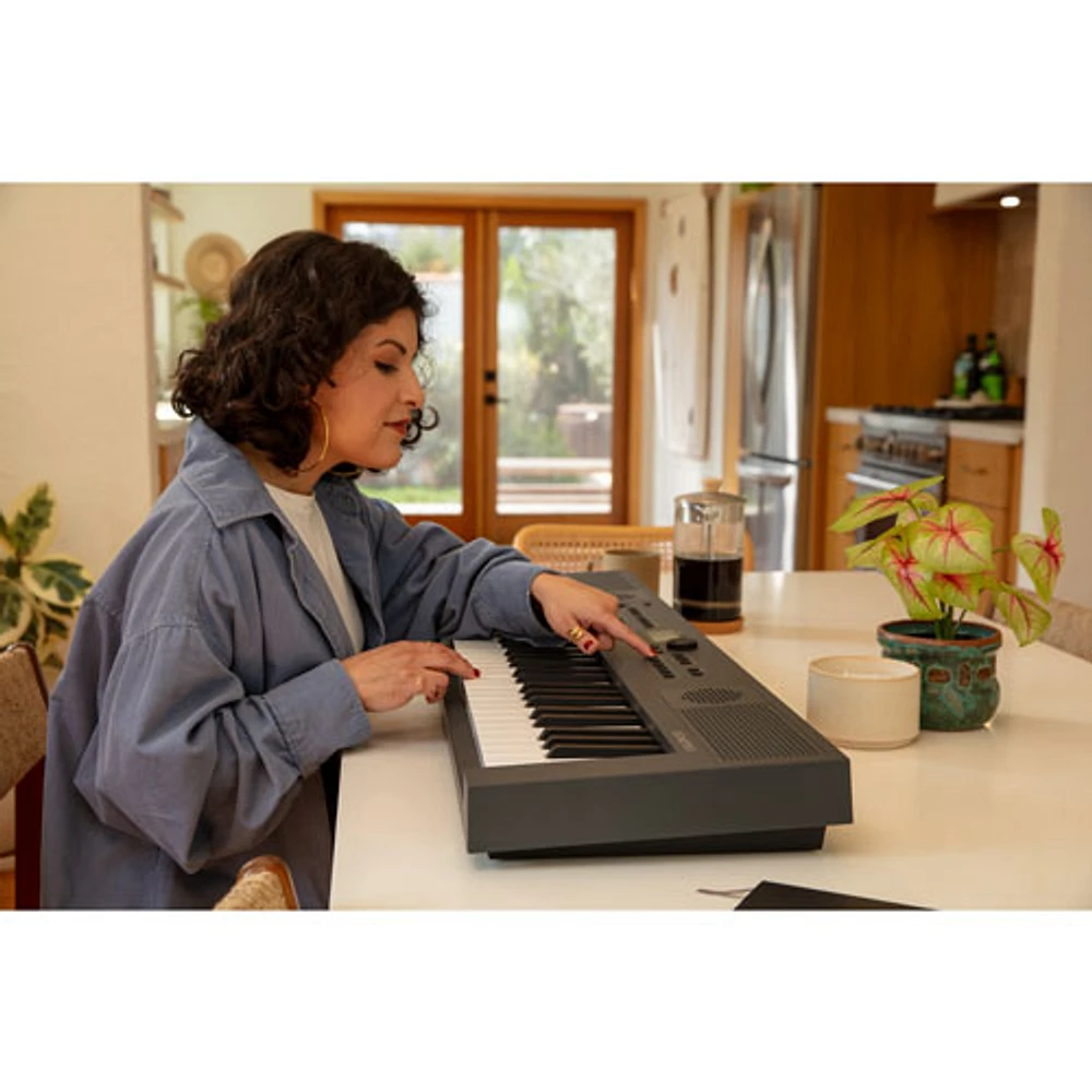 Clavier de création musicale à 61 touches GO:KEYS 5 de Roland - Graphite