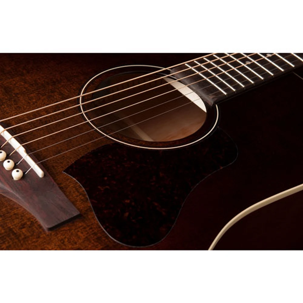 Art & Lutherie Americana Acoustic Guitar (045600) - Bourbon Burst