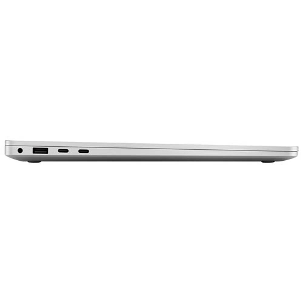Portable Surface Laptop Copilot+ PC à écran tactile de 15 po de Microsoft (Snapdragon X Elite/RAM 16 Go/SSD Go) (2024) - Platine