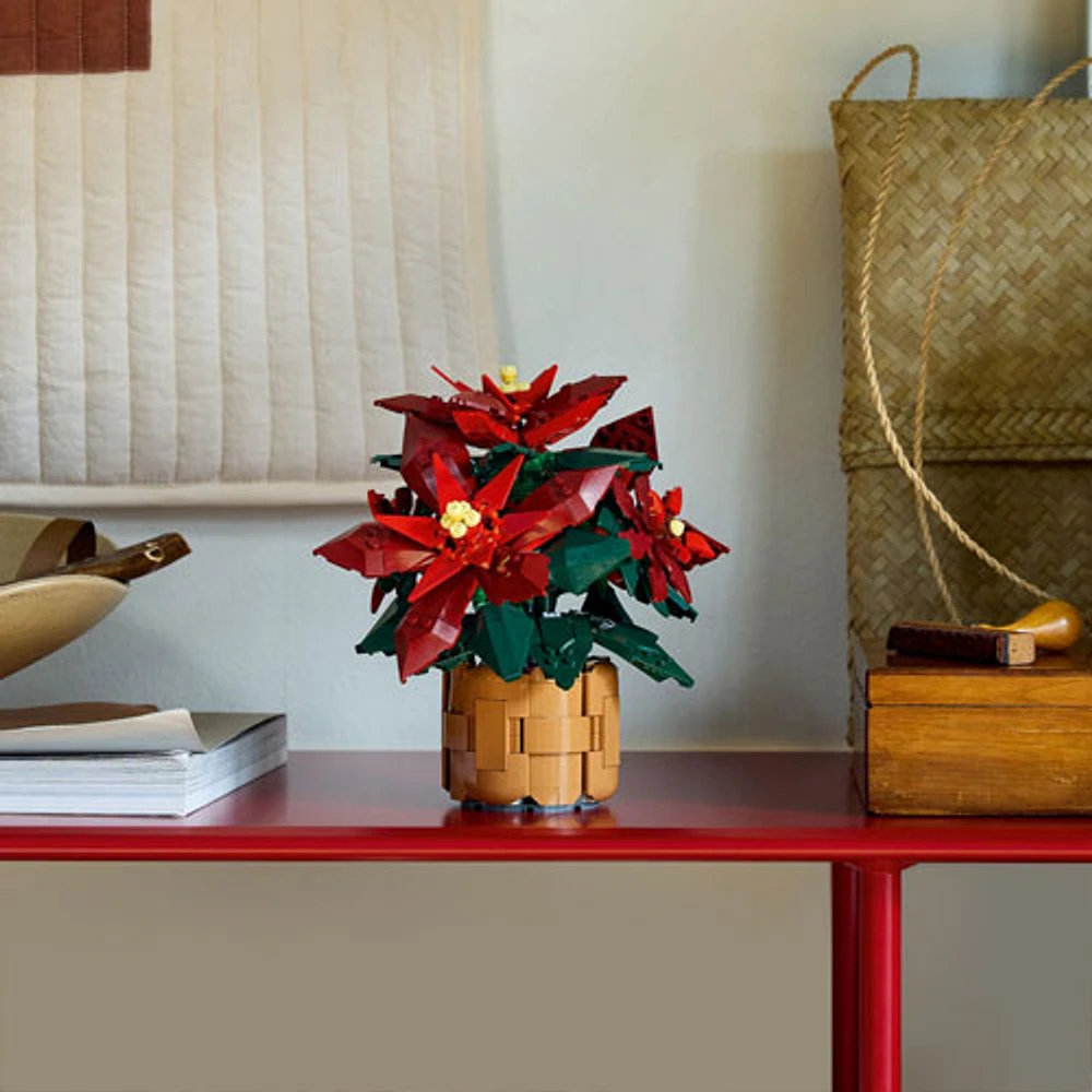 LEGO Icons : Le poinsettia - 608 pièces (10370)