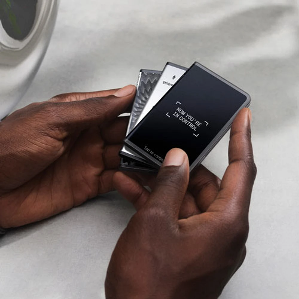 Portefeuille de cryptomonnaie Stax avec USB-C/Bluetooth de Ledger - Graphite