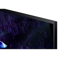 Moniteur de jeu FreeSync DEL VA HD intégrale 180 Hz de 32 po de Samsung avec temps de réponse de 1 ms (LS32DG302ENXZA) - Noir
