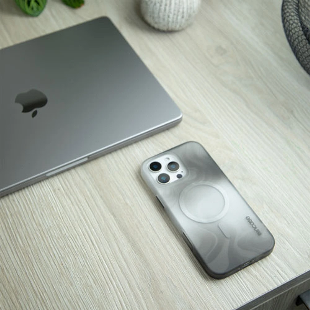 Incase Halo Fitted Hard Shell Case with MagSafe for iPhone 16 Pro - Oil Slick Smoke