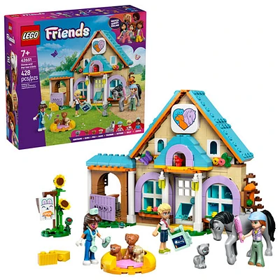 LEGO Friends : La clinique vétérinaire pour chevaux et animaux de compagnie - 428 pièces (42651)