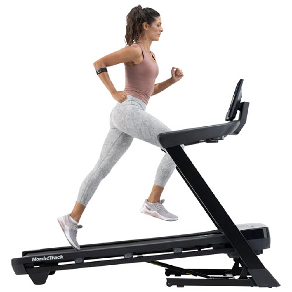 Tapis roulant Série T 10 de NordicTrack avec écran tactile inclinable de 10 po