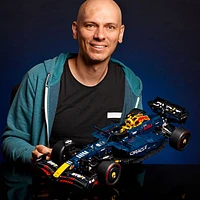 LEGO Technic: Oracle Red Bull Racing RB20 F1 Car - 1639 Pieces (42206)