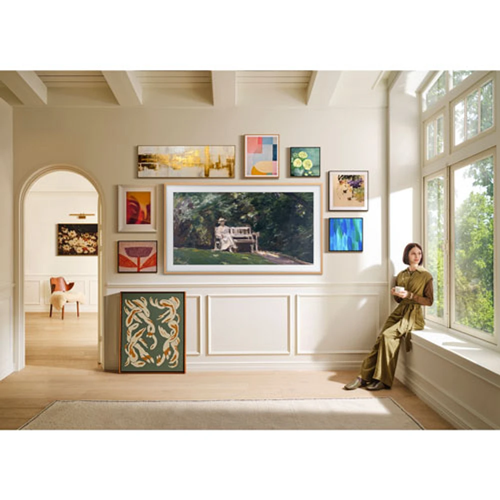 Téléviseur intelligent Tizen HDR Neo QLED UHD 4K 65 po The Frame Pro de Samsung (QN65LS03FWFXZC) - 2025