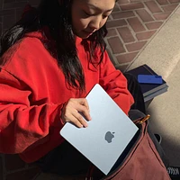 Apple MacBook Air 13.6" w/ Touch ID (2025) - Sky Blue (Apple M4 / 16GB RAM / 512GB SSD) - French