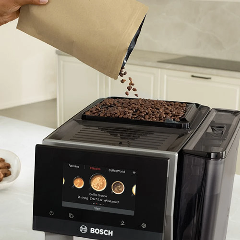 Bosch VeroCafe 800 Series Automatic Espresso Machine with Integrated Milk System