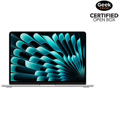 Boîte ouverte - MacBook Air de 13,6 po avec Touch ID d'Apple (2025) - Argenté (M4 d'Apple/RAM Go/SSD 512 Go