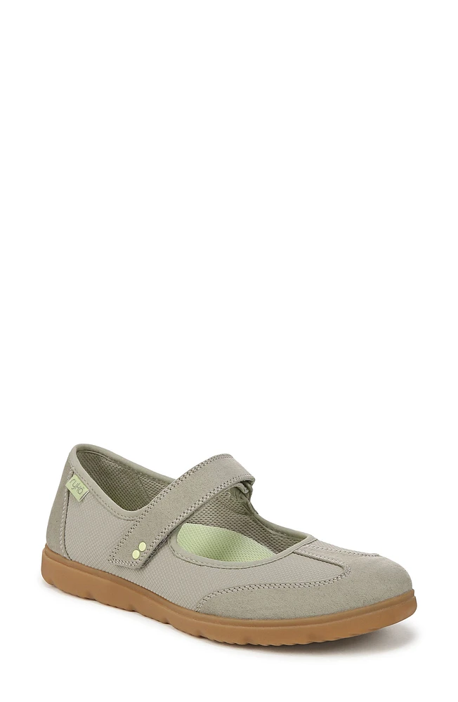 Effortless Mary Jane Flat