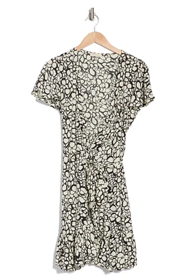 Flutter Sleeve Wrap Dress
