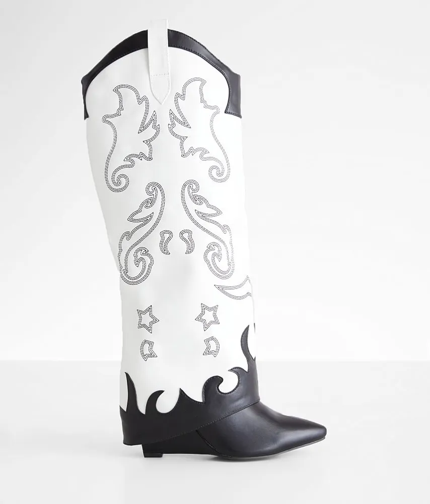 Azalea Wang Outland Western Boot