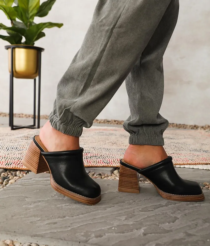 Francesca Mule Shoe