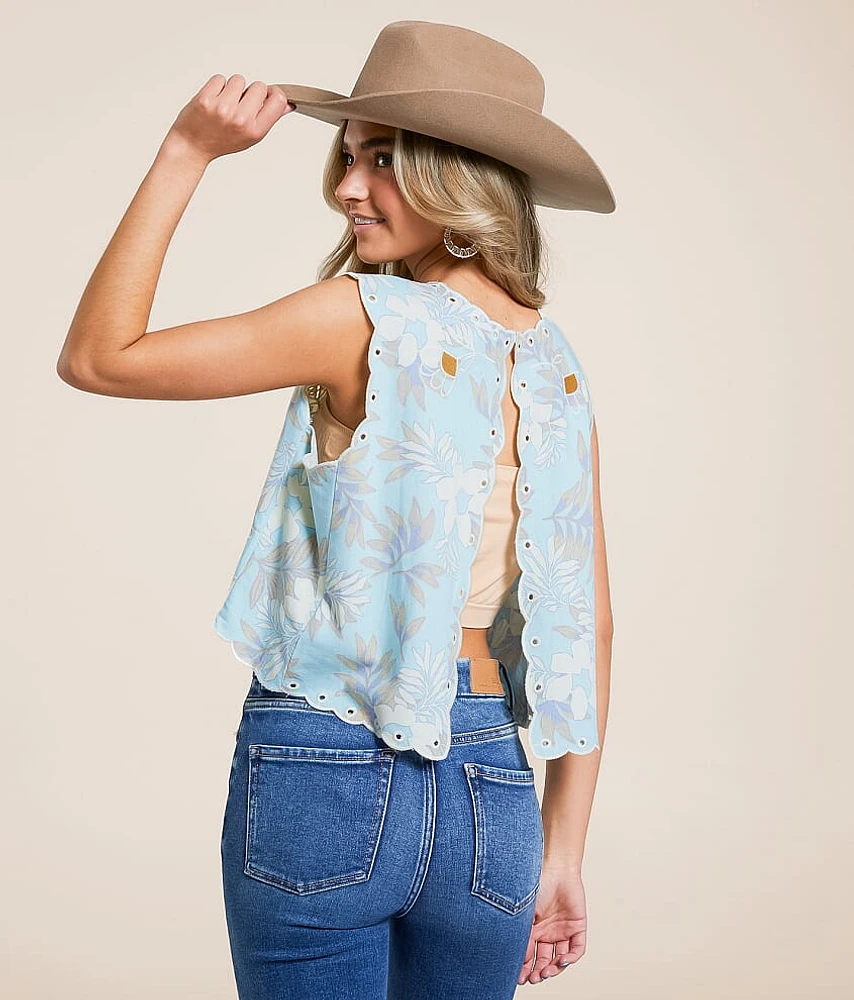 Scalloped Floral Cropped Tank Top