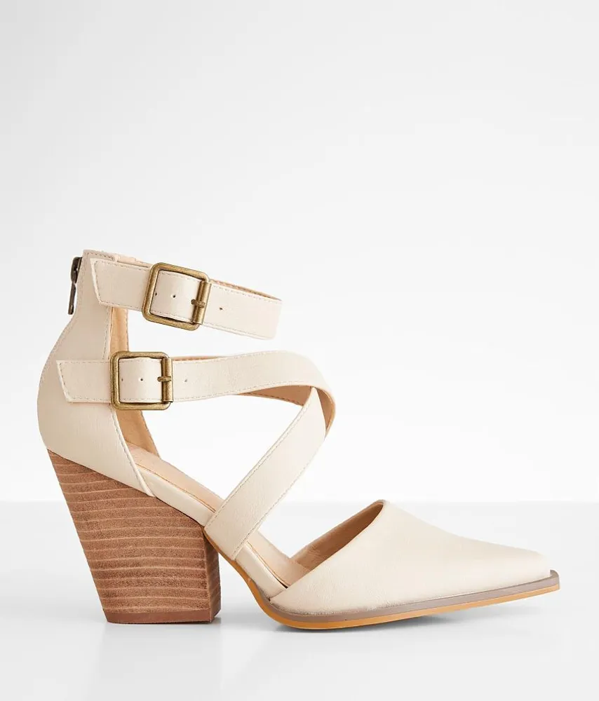 Pointed Toe Heeled Shoe