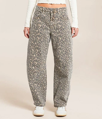 HIDDEN Sammie Barrel Cheetah Print Stretch Jean