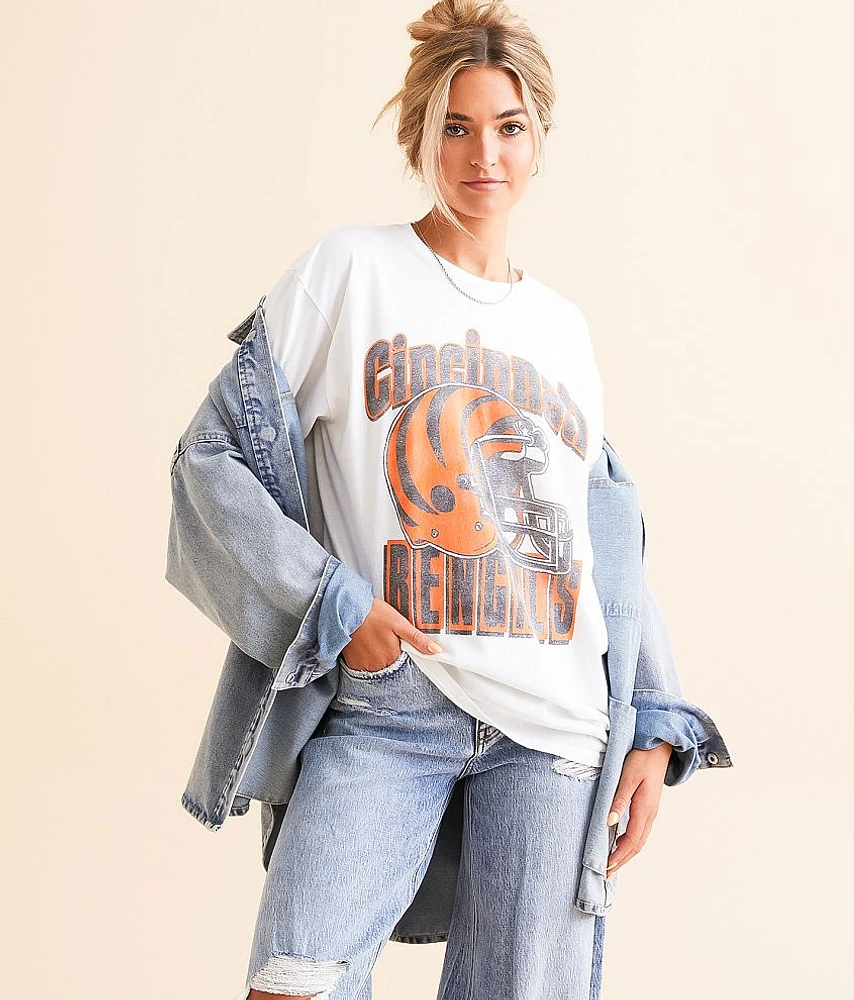 Cincinnati Bengals Throwback Helmet T-Shirt