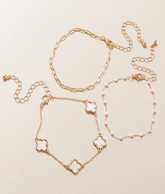 boutique by BKE 3 Pack Clover Bracelet Set