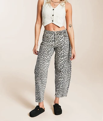 Kan Can Horseshoe Cheetah Print Stretch Jean