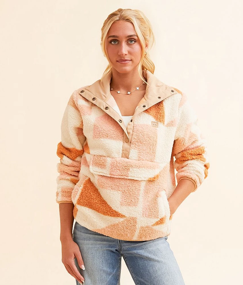 Switchback Pullover
