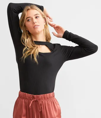 red by BKE Cut-Out Ribbed Top