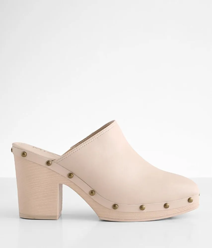 Mia Lindy Heeled Clog Shoe